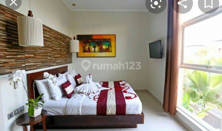 Villa di Kerobokan Seminyak disewakan tahunan 2KT full furnished  1