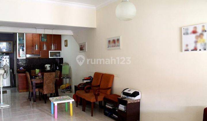 ruang tamu rumah cantik 1 lantai renovated