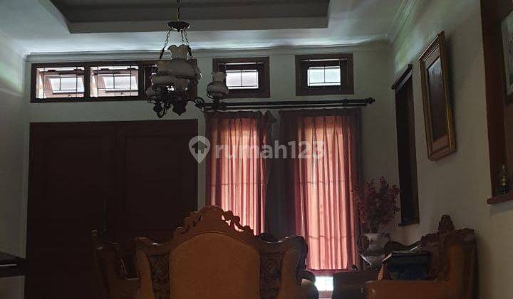 Dijual Rumah posisi hoek di Cirendeu, Cilandak Jakarta Selatan 2