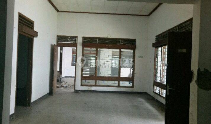 Rumah Tengah Kota ,Cocok unt Cafe/Kantor/ Gudang 2