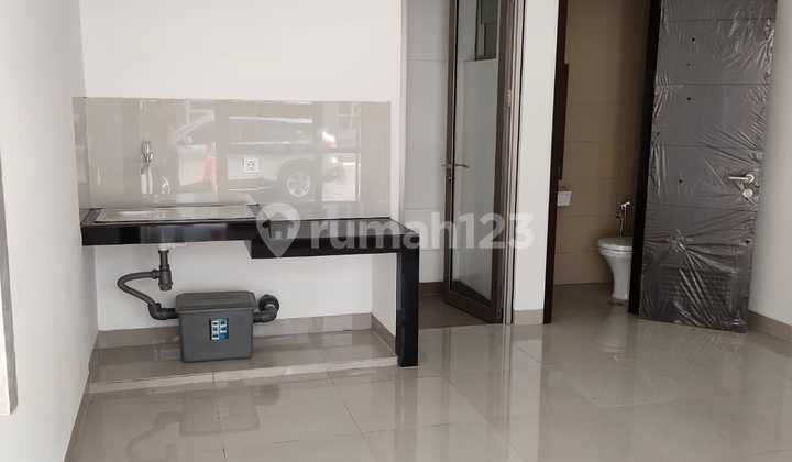 Rumah Baru Non Furnished di Kawasan PIK2 2