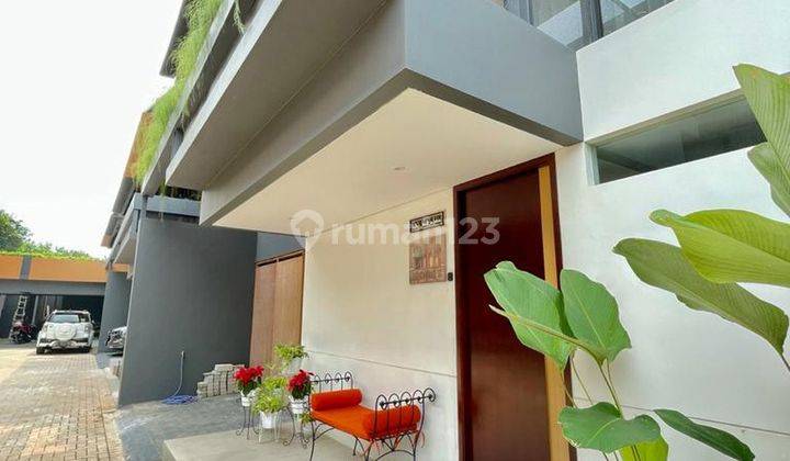 RUMAH CANTIK / TOWNHOUSE AMPERA Jl AMPERA / KEMANG, JAKSEL 2