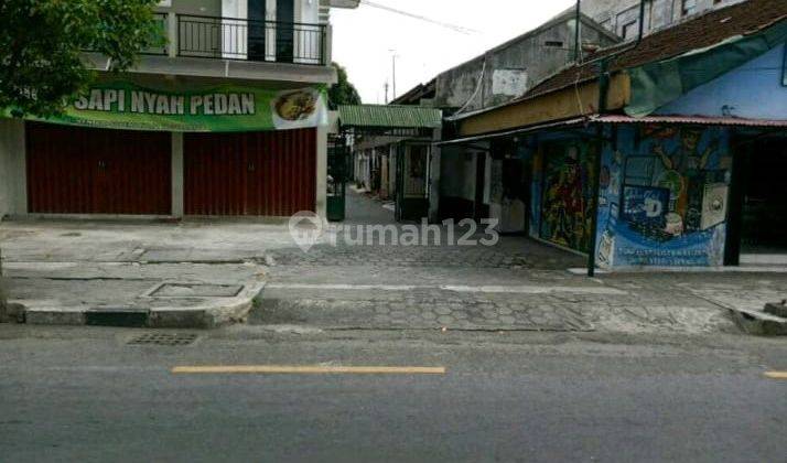 DIJUAL Rumah di Jogyakarta dengan 40 kamar Tidur  1