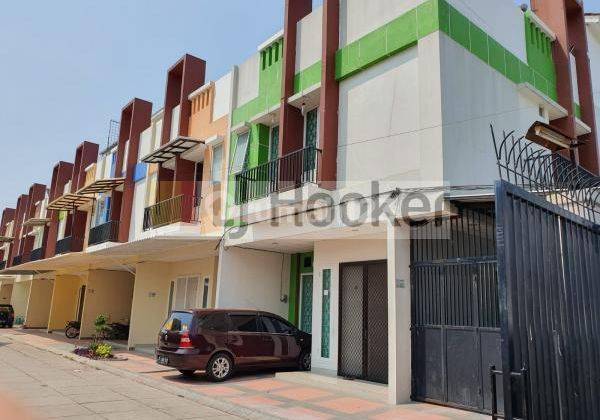 Rumah di Taman Cosmos Kedoya Jakarta Barat Letak Hoek Nego Deal 2