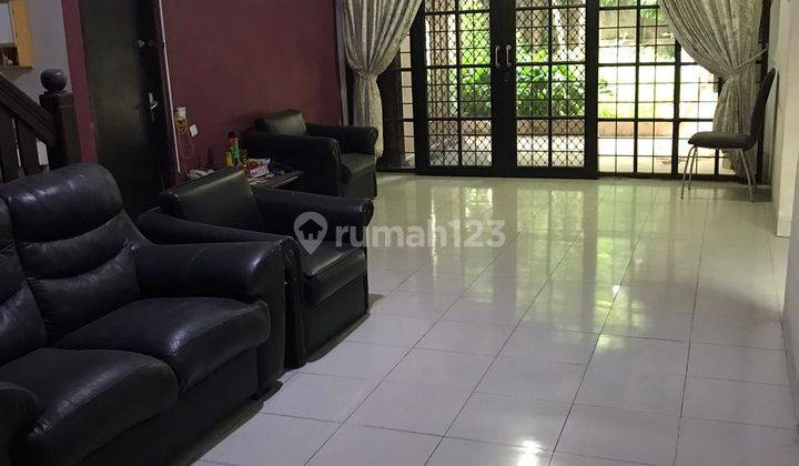 Rumah siap huni dalam perumahan di Bintaro 2