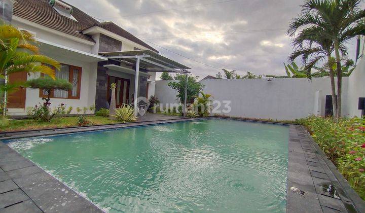 Rumah Fully Furnished W/Swimming Poll Di Jakal Km5,5 1