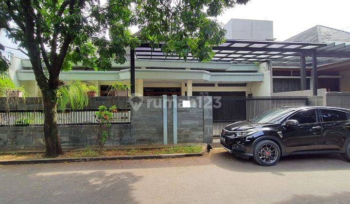 Rumah Semi Furnished di Kembar Mas, Regol 1