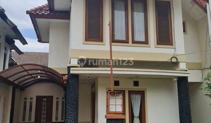 *For Rent*
Rumah di dalam cluster Cigadung raya tengah
 1