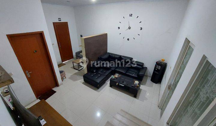 Rumah Cantik Bikin Melirik di Cibolerang Indah 2