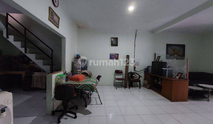 Rumah Nyaman Kondisi Sangat Rapih di Taman Cibaduyut Indah 2