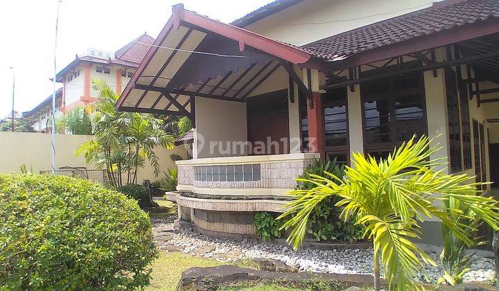 Rumah klasik jati halaman luas ada kolam renang di JL. Godean KM 3 2