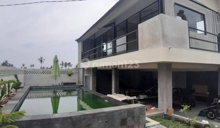 Villa klasik lantai 2  deket menuju pantai siut gianyar 1