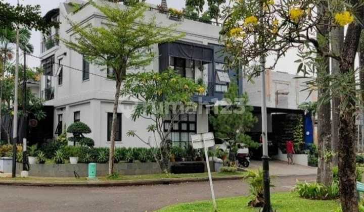 Luxury Ready-to-Occupy House in Bintaro. 2
