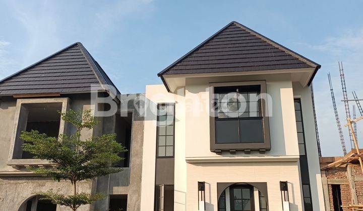 RUMAH MEWAH EKSKLUSIF CITRAGRAND RUMAH BARU 1MAN 1