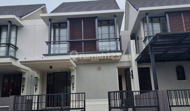 Rumah persembahan Precium Kebayoran Baru-jakarta Selatan 1