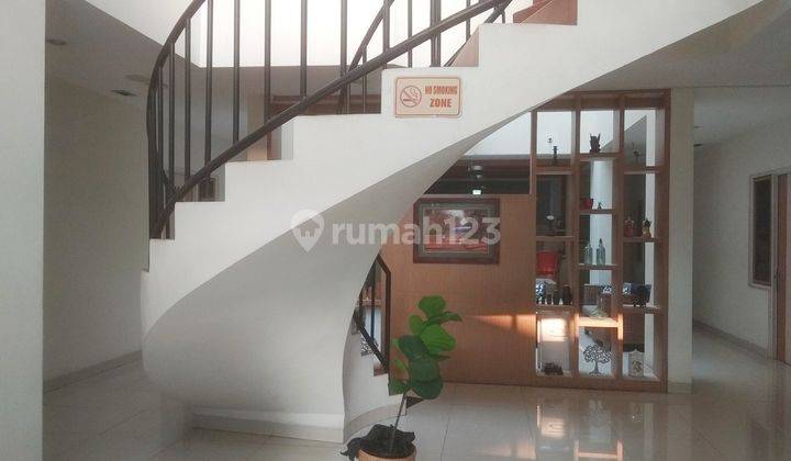 Rumah Usaha di Senopati Suryo Gunawarman Kebayoran Baru 2