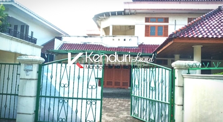 Rumah mewah dengan tanah luas akses strategis Jakarta Selatan 2