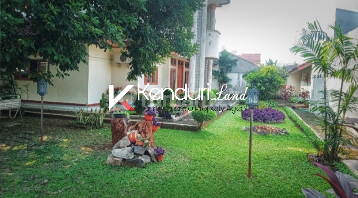 Rumah mewah dengan tanah luas akses strategis Jakarta Selatan