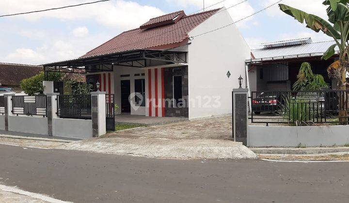 Rumah dan Gudang di Kebakkramat IDR 1M 1