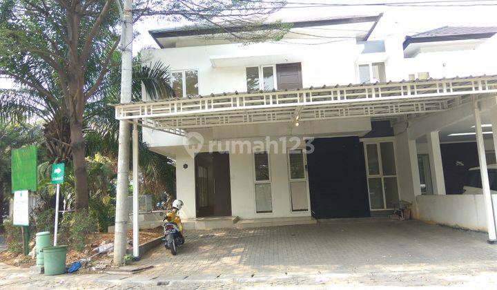 Rumah 2 Lantai Green Court Unfurnished Sertifikat Hak Milik 1