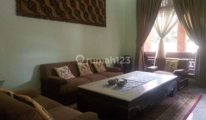 Rumah Mewah 2Lt Furnushed Tengah Kota Solo 2