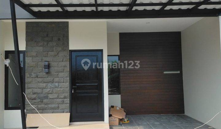 Rumah dekat pintu tol Cibubur 2