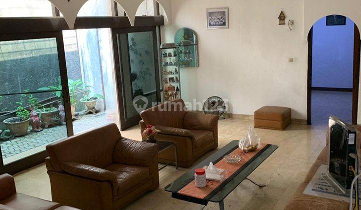 Jual Cepat Rumah Sertifikat Hak Milik di Jl. Taman Kebon Sirih  1