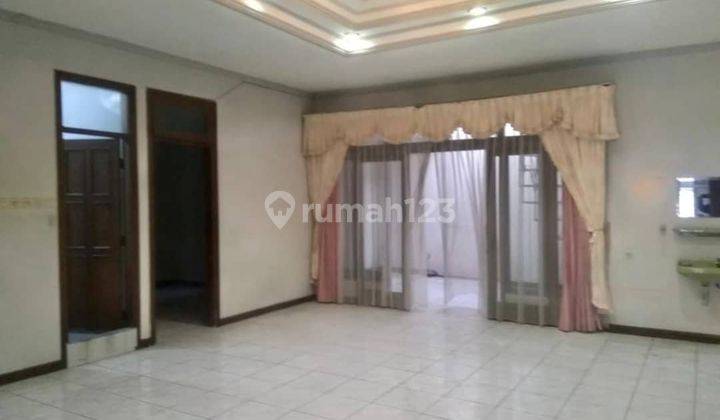 *Di jual Rumah di Kembar* 1