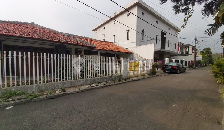 Rumah Lama Perlu Renovasi Dalam Komplek Mampang Jaksel 2