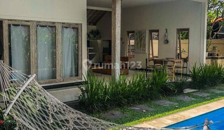 VILLA MINIMALIS FURNISHED LOKASI PERERENAN 1