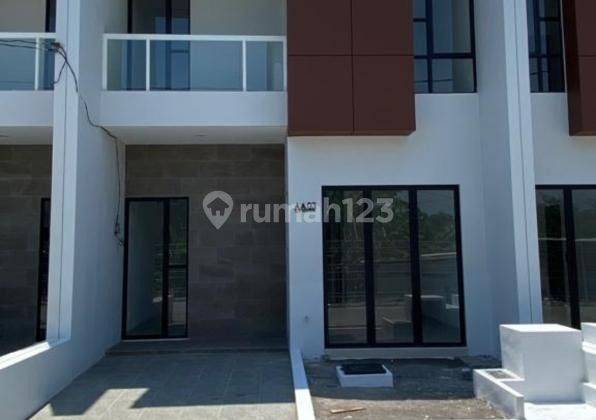 Rumah 1 M an Minimalis 2 lt Central Park Merr Gununganyar 1