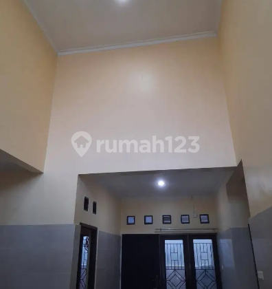 Semi-Furnished House in Premium Cluster Graha Raya Semi-Furnished House in Premium Cluster Graha Raya