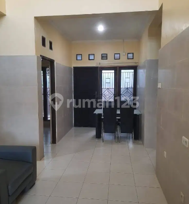 Semi-Furnished House in Premium Cluster Graha Raya Semi-Furnished House in Premium Cluster Graha Raya