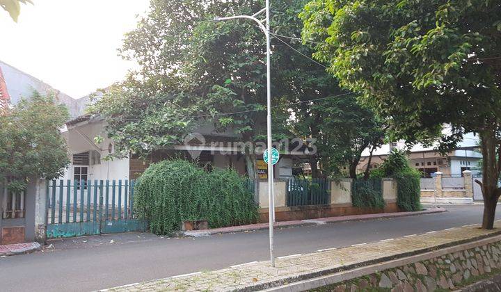 Dijual Bintaro Sektor 3A Rumah Hoek 1