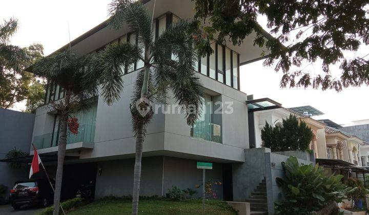 RUMAH LUXURY DAN MEWAH FULL FURNISH 4 LANTAI DI PIK JAKARTA UTARA 2