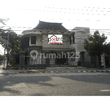 rumah mewah strategis pinggir jalan besar 1