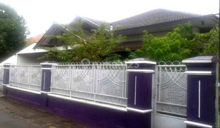 Rumah Siap Huni Lingkungan Tengah Kota Solo 1