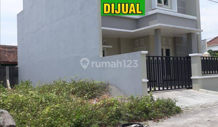 Rumah 2 lantai baru gress di cluster solo baru 1