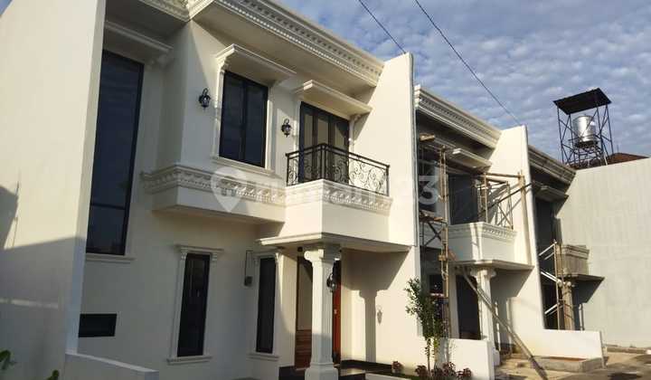Rumah Pinggir Jalan Raya Pondok Gede 1