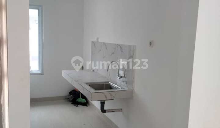 Town House Modern & Mewah di Jl Cempaka Putih Barat 2