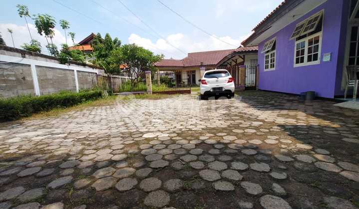 Rumah Luas bentuk L ngantong dekat tol JORR Bambu Apus, Jaktim 2