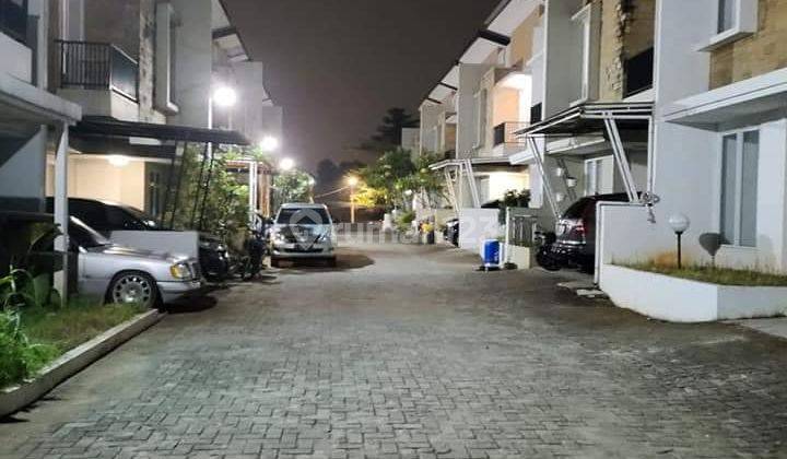 Townhouse siap huni lokasi strategis jagakarsa 1