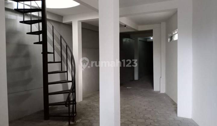 Rumah kost luas di  Babarsari, dekat kampus UPN & Atmajaya 2