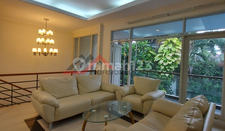 Fully furnished townhouse at an attractive price in Ampera Kemang 2