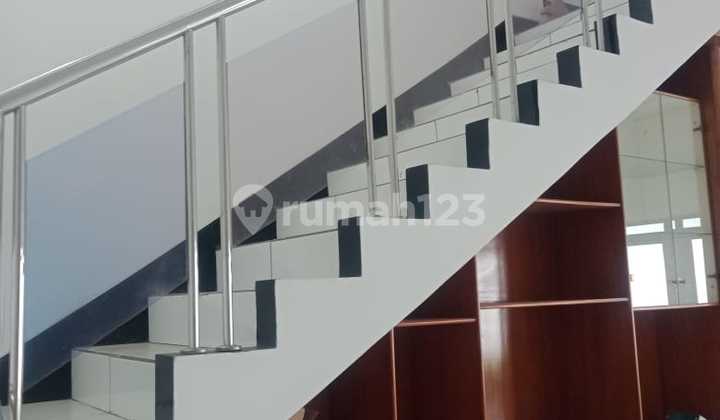 Sewa rumah 2lt Sayap Soetta Sewa rumah 2lt Sayap Soetta