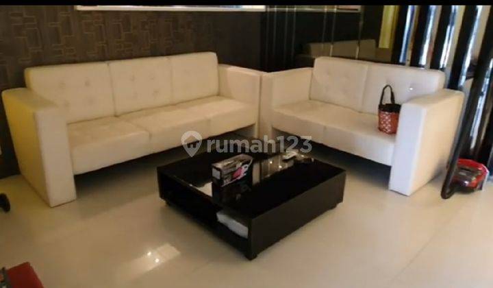 Rumah SHM 2 Lantai LT 144 m2 (8x18) LB 173 m2 di Long Beach Pakuwon City Surabaya 1