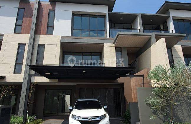 Jual Cepat saja Rumah siap huni The Zora BSD depan Club house samasana 1