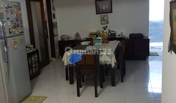 Rumah Asri Dijual Semi Furnis di Kebayoran Blok S Jakarta Selatan  2