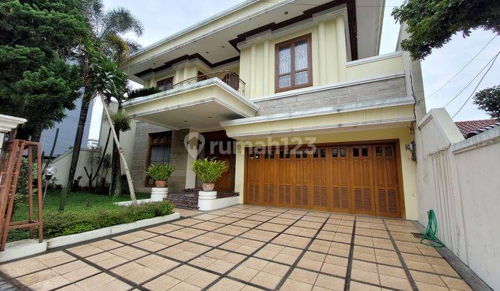 Rumah Lux 2 lantai Sukahaji sayap Gegerkalong Bandung Utara 2