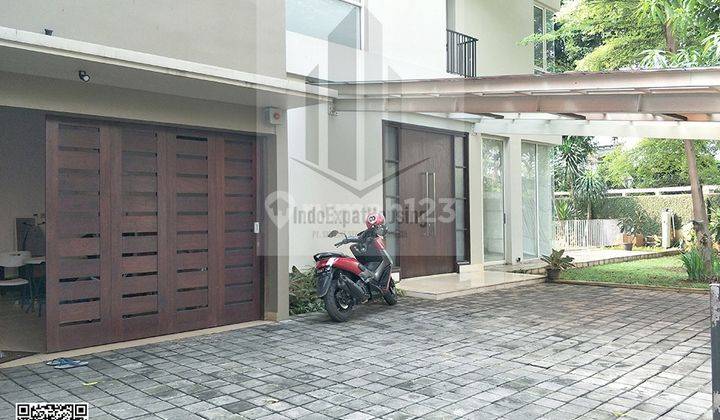 Rumah Cantik Bagus Area Senopati 1